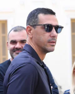 Ράγισαν και οι πέτρες στο τελευταίο «αντίο» στον σπουδαίο Σούλη Μαρκόπουλο