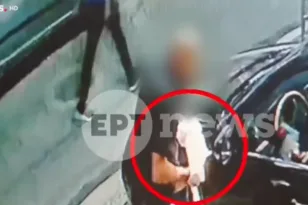 Ζωγράφου: Καρέ καρέ ο εμπρησμός στο αυτοκίνητο αντιδημάρχου – Πλησίασε με βενζίνη και έβαλε φωτιά