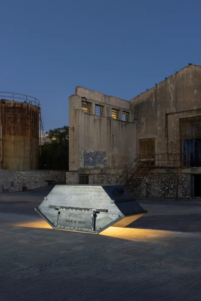 Η ΔΕΗ Συναντά την Τέχνη Vol. 2: Άνοιξε στο κοινό η έκθεση με 55 έργα στον Ιστορικό ΑΗΣ Νέου Φαλήρου