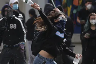 Αλβανία: Φωτιές και συγκρούσεις στα Τίρανα για 4η ημέρα – Προφυλάκιση και νέες δικαστικές αποφάσεις