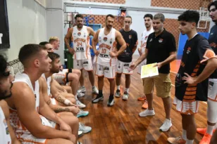 Η ΑΕ Ροϊτίκων μπήκε με το αριστερό στη National League 2 – Φωτογραφίες/βίντεο