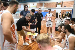 Η ΑΕ Ροϊτίκων μπήκε με το αριστερό στη National League 2 - Φωτογραφίες/βίντεο