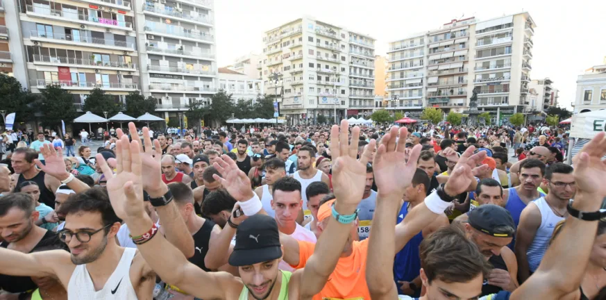 Πάτρα:Με λάμψη, συγκίνηση και σπουδαίες επιδόσεις ο 5ος Νυχτερινός Ημιμαραθώνιος «Φάνης Τσιμιγκάτος»!