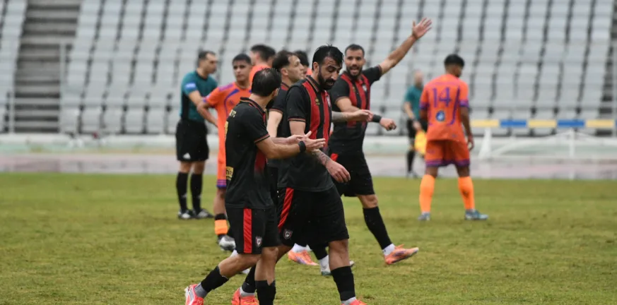 «Πεντάστερη» παράσταση η Παναχαϊκή, το χρωστούσε στον κόσμο της