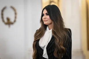 Κίμπερλι Γκίλφοϊλ: Ο Λευκός Οίκος ζήτησε την παραίτησή της από την πρεσβεία των ΗΠΑ στην Ελλάδα