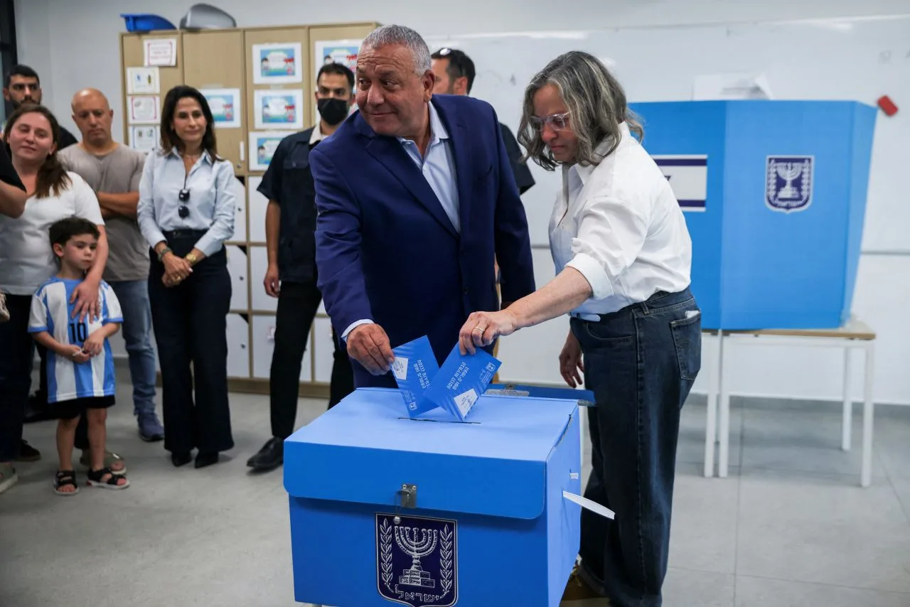 Ισραήλ: Στο 55,7% η συμμετοχή στις εκλογές – Η μάχη Νετανιάχου, οι καταγγελίες και το θρίλερ της επόμενης ημέρας Ισραήλ: Στο 55,7% η συμμετοχή στις εκλογές – Η μάχη Νετανιάχου, οι καταγγελίες και το θρίλερ της επόμενης ημέρας