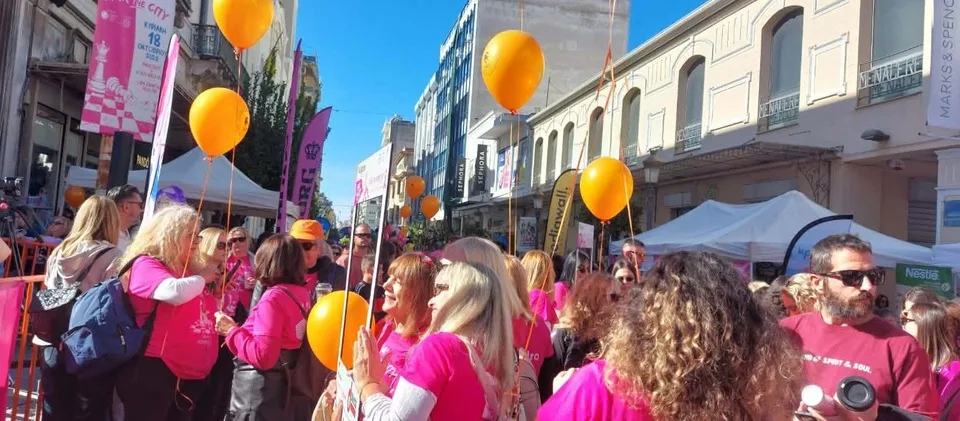 Πάτρα: Η πόλη βάφτηκε ροζ για το 14ο Pink the City – Μήνυμα ζωής και πρόληψης στο κέντρο της πόλης