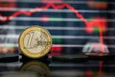 Ευρώ σε χαμηλό 17 μηνών: Τι μπορεί να αλλάξει σε καύσιμα, αγορές και ταξίδια