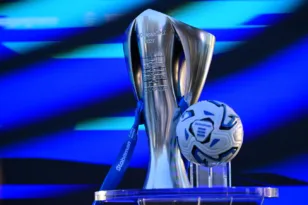 Super League: Στο τραπέζι η κεντρική διαχείριση των τηλεοπτικών δικαιωμάτων