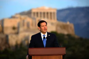 Μάρκο Ρούμπιο: Αγιασμός, ομάδα ΔΙΑΣ και Ακρόπολη – Τι δείχνουν τα βίντεο που δημοσίευσε μετά την επίσκεψή του στην Αθήνα
