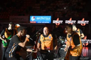 Το Περιστέρι πίκρανε τον Προμηθέα και 1.500 θεατές σε ατμόσφαιρα-γιορτή - Φωτογραφίες