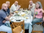 Σε ταβέρνα στο Αίγιο έφαγε το μεσημέρι της Κυριακής ο Σεφερλής
