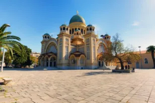 Πρόταση να χρησιμοποιηθεί το παρκάκι στον Αγ. Ανδρέα για πάρκινγκ