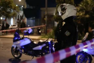 Αναστάτωση στην Αχαρνών: Πέταξαν χειροβομβίδα έξω από καφέ – Σε εξέλιξη επιχείρηση της ΤΕΕΜ