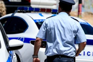 Αγία Παρασκευή: Έσπασαν τζαμαρία και πέταξαν εμπρηστικό μηχανισμό σε κατάστημα ρούχων