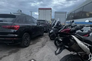 Αττική: Οκτώ συλλήψεις για κλοπές αυτοκινήτων και μηχανών – Πάνω από 350.000 ευρώ το όφελος