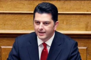 Μιχάλης Μπεκίρης: Αποχωρεί ο διευθυντής του γραφείου του Πρωθυπουργού στη Βουλή