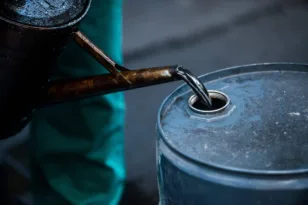 Τιμές πετρελαίου: Πάνω από τα 111 δολάρια το Brent – Προς τα 90 ευρώ το φυσικό αέριο