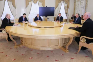 Πούτιν: «Οριστική συμφωνία, όχι προσωρινή εκεχειρία» – Πότε θα συναντηθούν Ρωσία και Ουκρανία