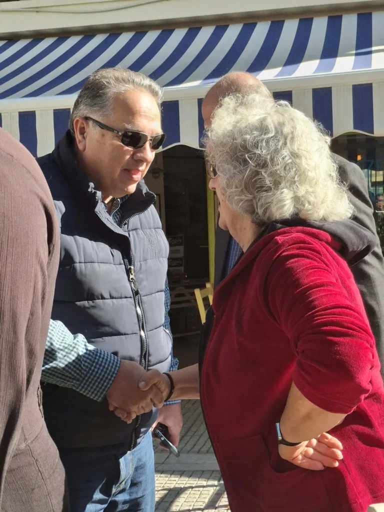 Πάτρα Ενωμένη: Περιοδεία Σβόλη στη γειτονιά της Αγίας Σοφίας – Τα προβλήματα που έθεσαν οι κάτοικοι