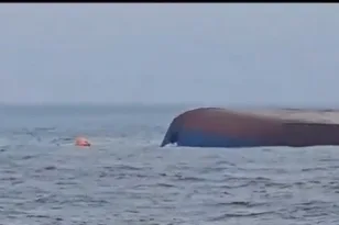 Ένας νεκρός, τρεις αγνοούμενοι βυθίστηκε εμπορικό πλοίο στα ανοικτά της Ρουμανίας