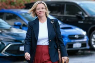 Μπούκαρε με λοστό «νουντσάκου» στο εκλογικό γραφείο της υπουργού της πολιτειακής κυβέρνησης της Δυτικής Αυστραλίας