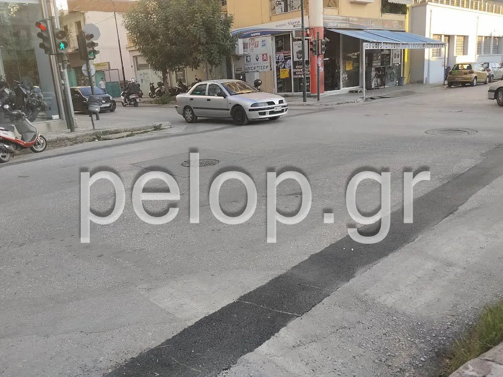 Πάτρα: «Αόρατες» διαβάσεις, «παγίδα» για τους οδηγούς - Σβησμένες οι διαγραμμίσεις της οδού Κανακάρη στο ύψος της πλ. Γεωργίου