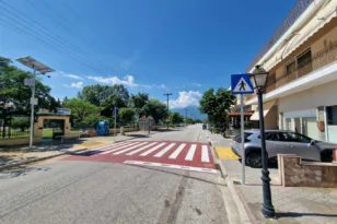 Έξυπνες διαβάσεις σε 107 Δήμους: 843 σημεία προστασίας έξω από σχολεία με προϋπολογισμό 78 εκατ. ευρώ