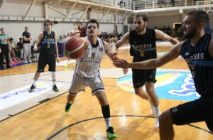 Α1 ΕΣΚΑ-Η: Ο Αίολος Αγυιάς τα χρειάστηκε, αλλά έκανε το 2 στα 2 - Τι δήλωσε ο Σκέντζος
