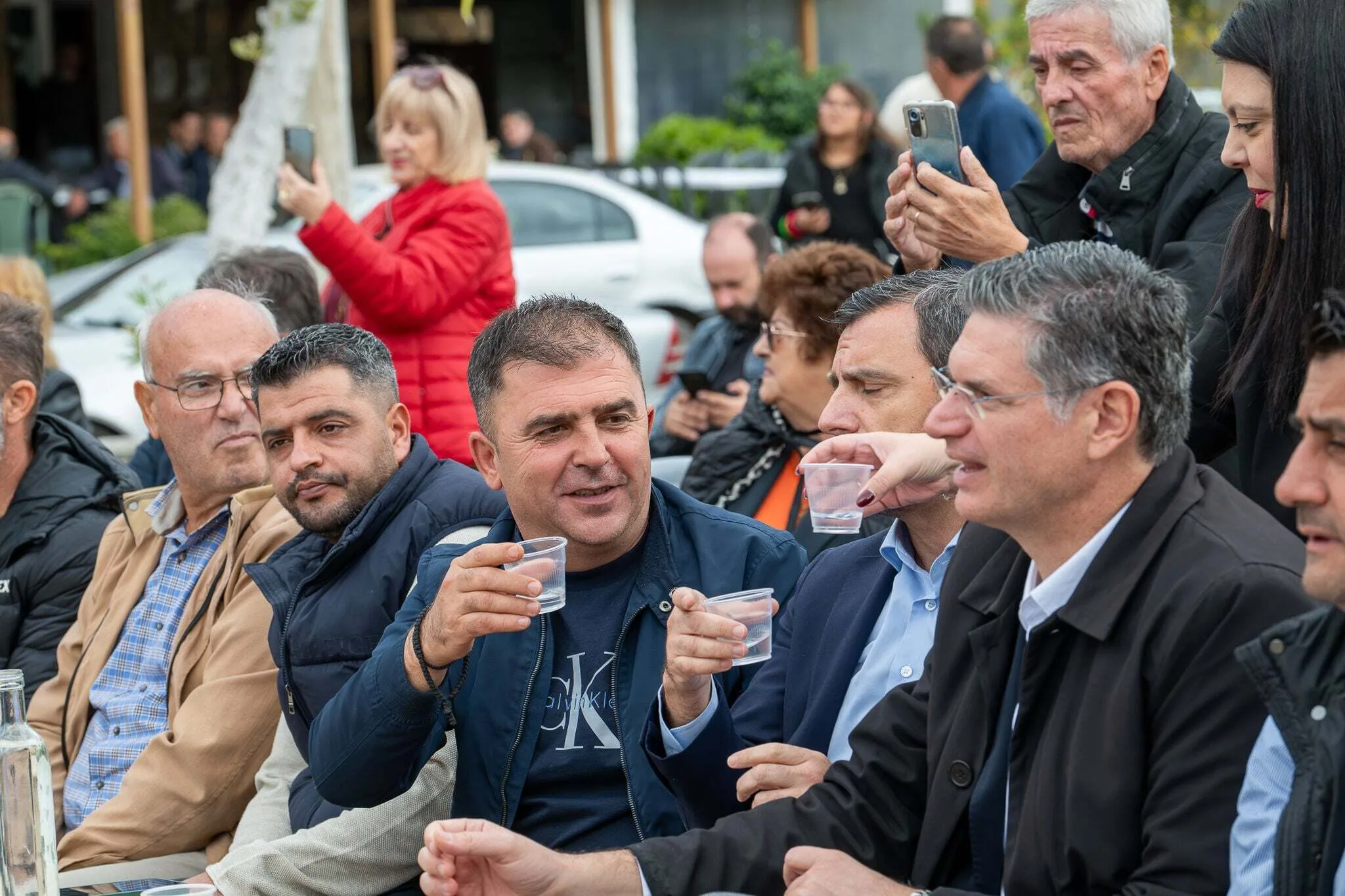 Κακοτάρι Ηλείας: Τα καζάνια έβρασαν και η πλατεία γέμισε κόσμο – Η 2η Γιορτή Τσίπουρου