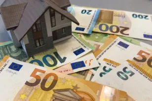 Servicers: «Δεν καταργείται η δικαστική προστασία» απαντά το ΥΠΟΙΚ – Τι ισχύει για τους οφειλέτες