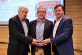 Η Περιφέρεια Κρήτης τίμησε την ΕΣΗΕΠΗΝ για τη συμβολή της στην ενημέρωση και την πρόληψη