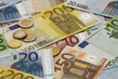 Ευρώ: Σε χαμηλό 17 μηνών λόγω πολιτικής αβεβαιότητας στην Ισπανία