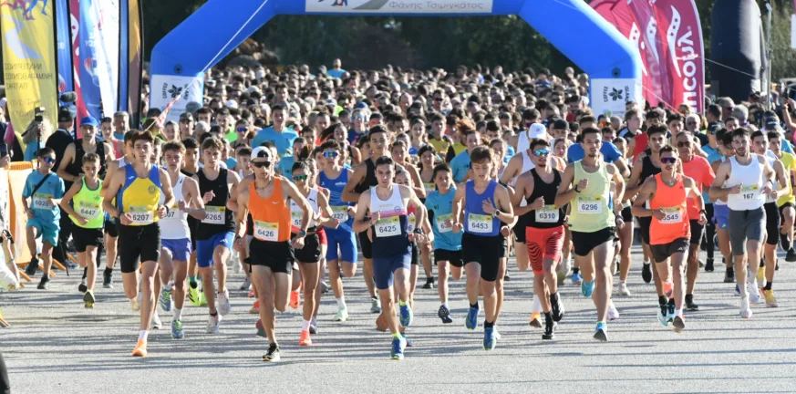 5ος Νυχτερινός Ημιμαραθώνιος «Φάνης Τσιμιγκάτος»: Η Πάτρα «τρέχει» τη νύχτα και το γιορτάζει! Οι τελευταίες 100 θέσεις για εγγραφές-δηλώσεις συμμετοχής