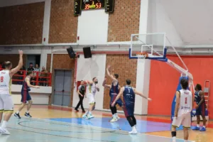 Η Αχαγιά '82 ήττα από τον ισχυρό Σπόρτιγκ - Φωτογραφίες