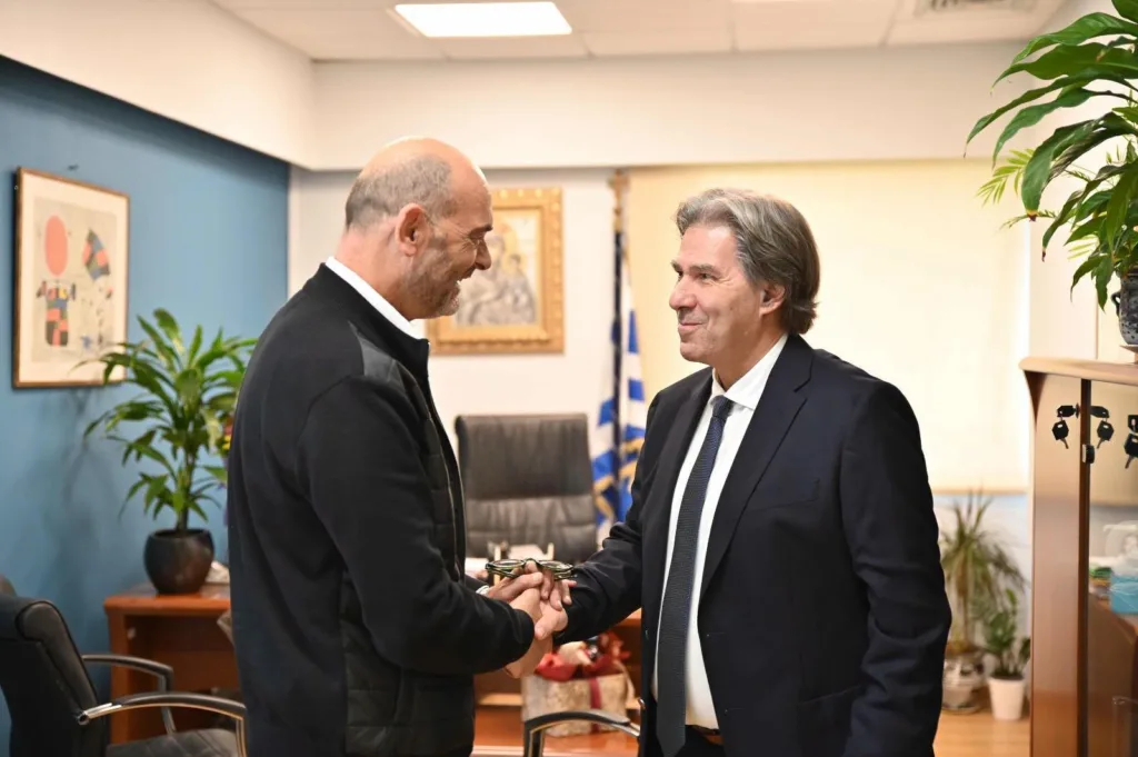 Ιάσονας Φωτήλας: Επίσκεψη στο ΠΓΝΠ με επίκεντρο τις μεταμοσχεύσεις νεφρού Ιάσονας Φωτήλας: Επίσκεψη στο ΠΓΝΠ με επίκεντρο τις μεταμοσχεύσεις νεφρού