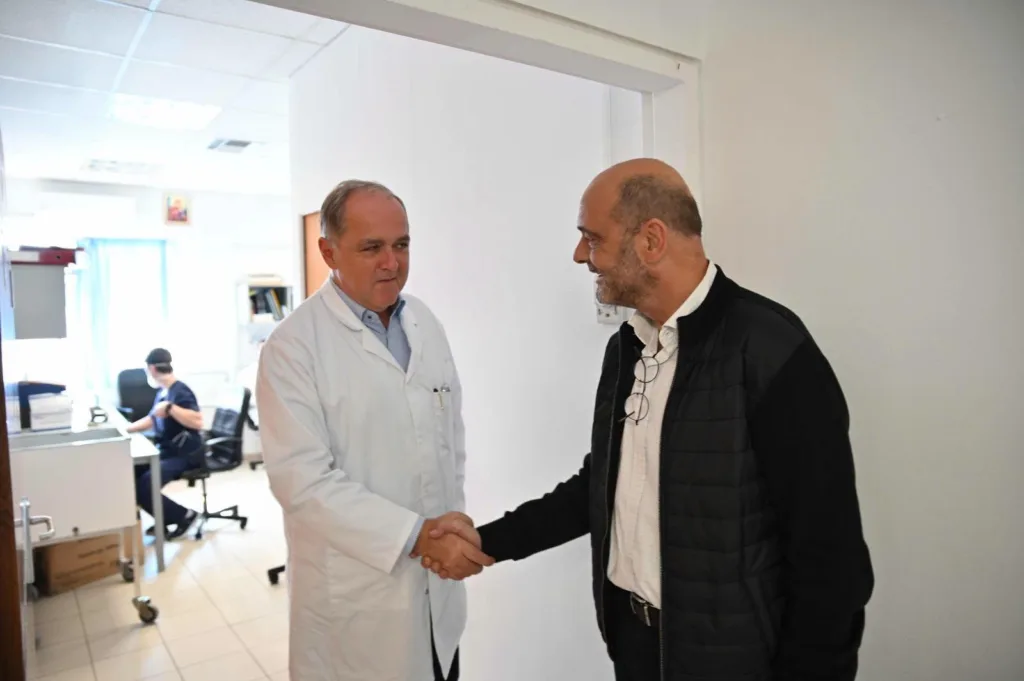 Ιάσονας Φωτήλας: Επίσκεψη στο ΠΓΝΠ με επίκεντρο τις μεταμοσχεύσεις νεφρού Ιάσονας Φωτήλας: Επίσκεψη στο ΠΓΝΠ με επίκεντρο τις μεταμοσχεύσεις νεφρού