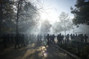 Γαλλία: Μεγάλη ανησυχία, δρακόντεια μέτρα ασφαλείας με 70.000 αστυνομικούς στους δρόμους
