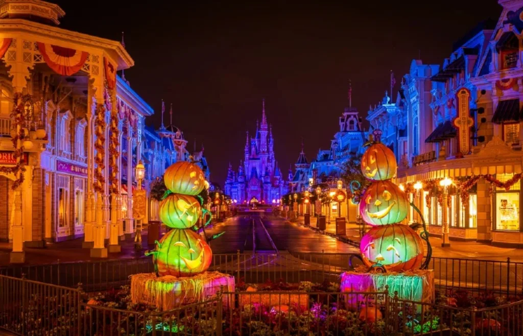 Halloween 2026: 7 προορισμοί για όσους θέλουν το ταξίδι τους λίγο πιο… spooky