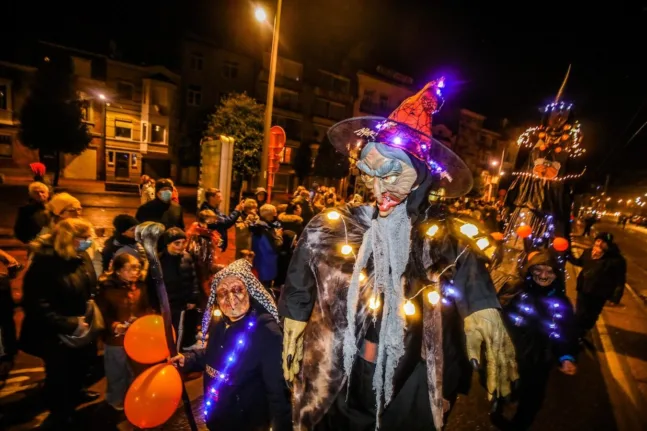 Halloween στην Πάτρα: Πού να πάτε και τι να κάνετε για να ζήσετε τη γιορτή