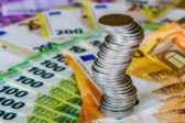 Πληρωμές e-ΕΦΚΑ και ΔΥΠΑ: Πότε καταβάλλονται εφάπαξ, επιδόματα ανεργίας και μητρότητας