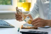 e-ΕΦΚΑ: Στις 30 Οκτωβρίου η επόμενη επιστροφή εισφορών σε επαγγελματίες και αγρότες