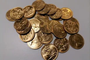 Έχεις χρυσή λίρα στο σπίτι; Πόσα αξίζει σήμερα και πόσα χρήματα παίρνεις