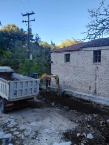 Ξεκίνησαν οι εργασίες ανάπλασης στο μοναστήρι του Ομπλού - Φωτογραφίες