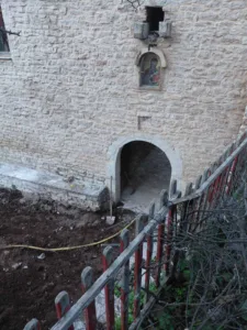 Ξεκίνησαν οι εργασίες ανάπλασης στο μοναστήρι του Ομπλού - Φωτογραφίες