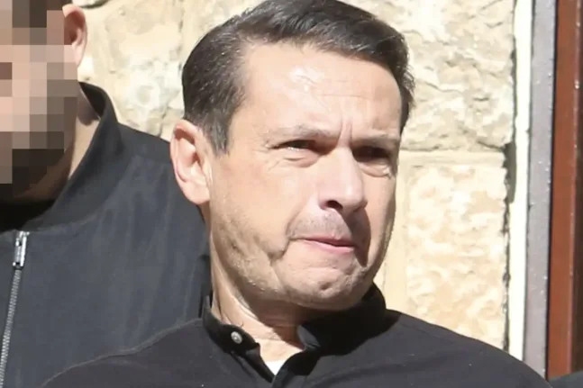 Σταύρος Νικολαΐδης για Μαζωνάκη: «Πατάγανε πάνω στους τάφους» – Το ξέσπασμα για το μνημόσυνο