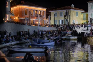 Ναύπακτος: Εντυπωσιακή αναπαράσταση της ιστορικής Ναυμαχίας στο Ενετικό Λιμάνι Ναύπακτος: Εντυπωσιακή αναπαράσταση της ιστορικής Ναυμαχίας στο Ενετικό Λιμάνι