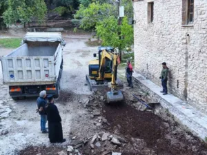 Ξεκίνησαν οι εργασίες ανάπλασης στο μοναστήρι του Ομπλού - Φωτογραφίες