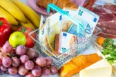 Ακρίβεια: Αυξήσεις έως 55,2% στην ενέργεια – Τιμές σε τρόφιμα, καύσιμα και ενοίκια