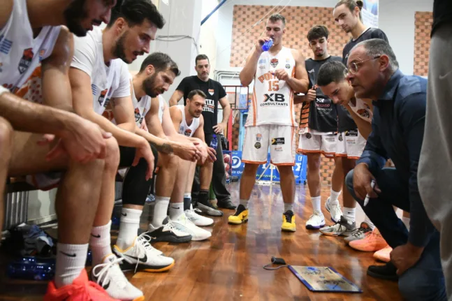 Πρώτη νίκη στις εθνικές κατηγορίες για την ΑΕ Ροϊτίκων - Φωτογραφίες
